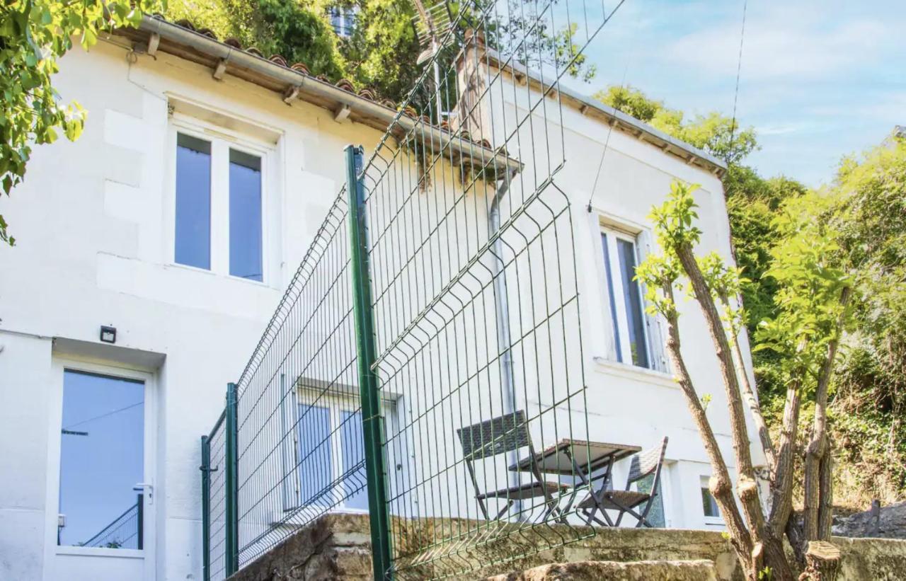 Les Logis Poitevin - Maisons - Terrasses - Detente ปัวติเยร์ ภายนอก รูปภาพ